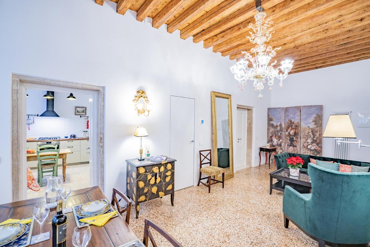 Ca' San Beneto Completely Refurbished In A Fabulously Central Area Venise Extérieur photo