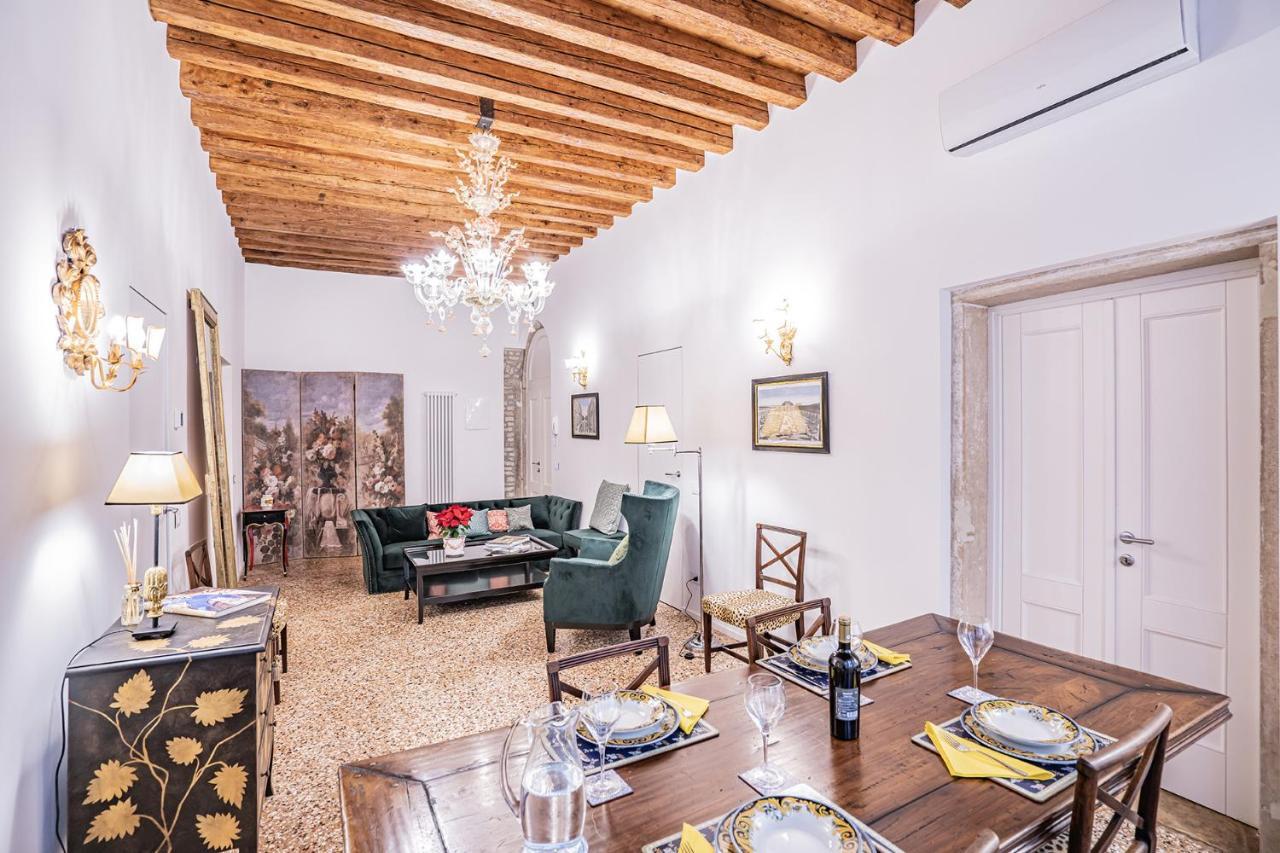 Ca' San Beneto Completely Refurbished In A Fabulously Central Area Venise Extérieur photo